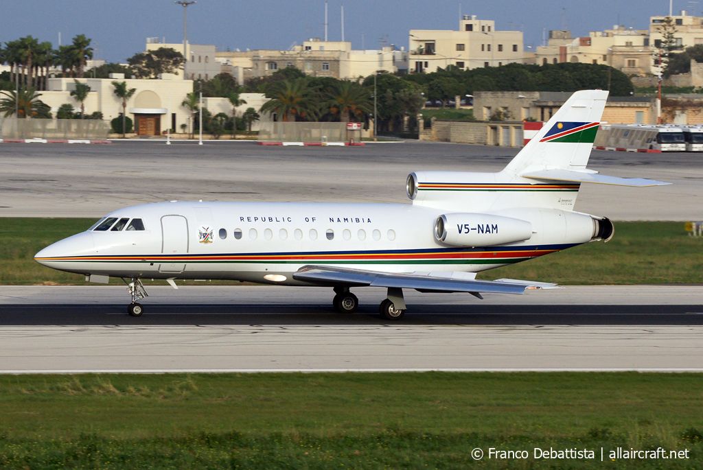 V5-NAM (103) 1991 Dassault Falcon 900B