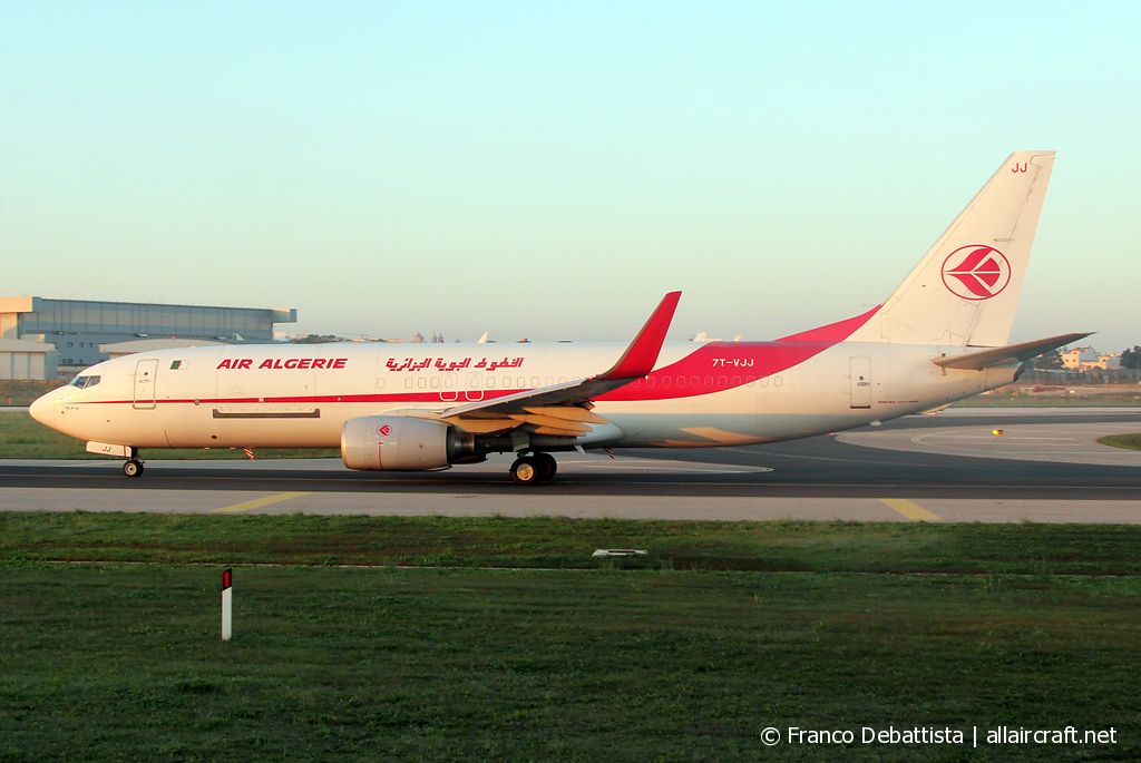 7T-VJJ (30202) 2000 Boeing 737-8D6(WL)