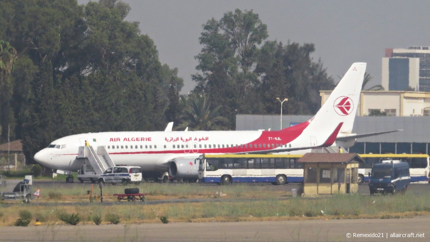 7T-VJL (cn 30204) Boeing 737-8D6