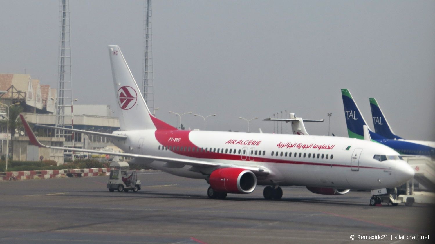7T-VKC (cn 34166) Boeing 737-8D6