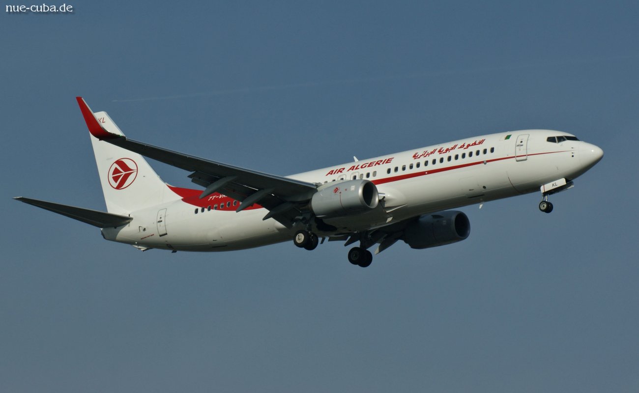 7T-VKL (cn 60748) Boeing 737-8D6