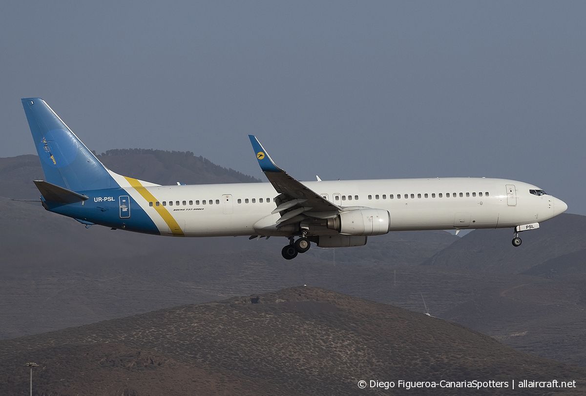 UR-PSL (36087) 2009 Boeing 737-94XER (WL)