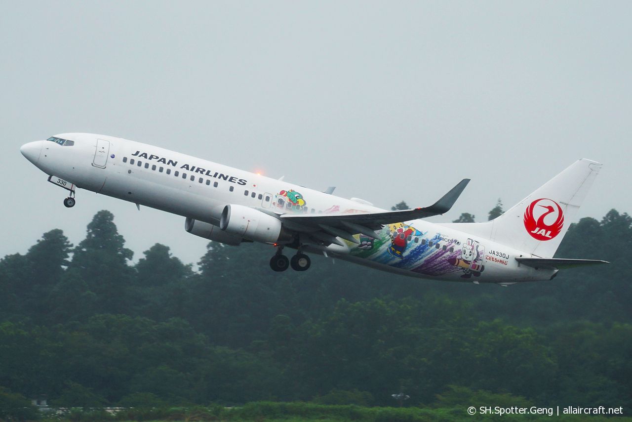 JA330J (35359) 2010 Boeing 737-846(WL)