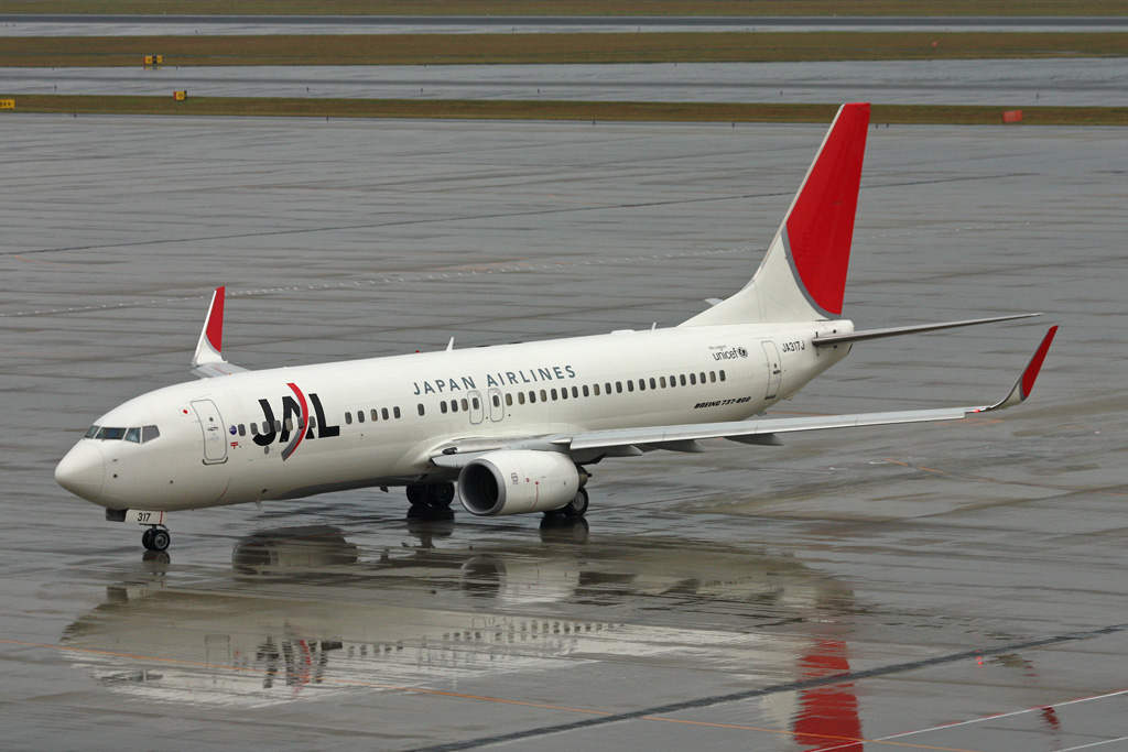 JA317J (35346) 2009 Boeing 737-846(WL)