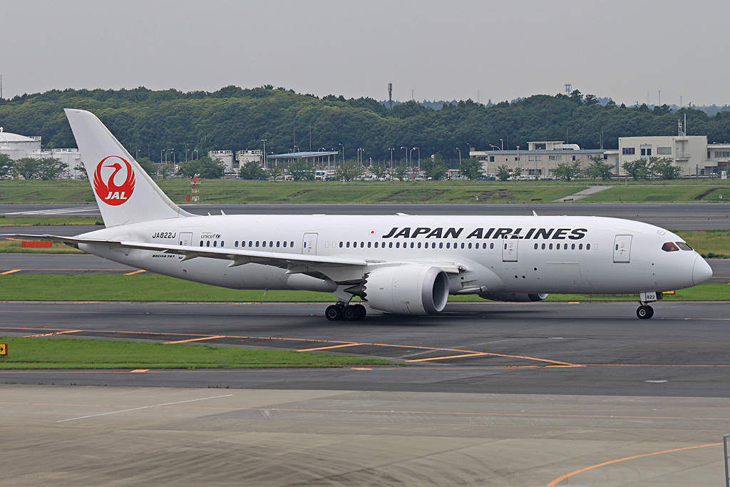 JA822J, (cn 34832/23), Boeing 787-8 Dreamliner