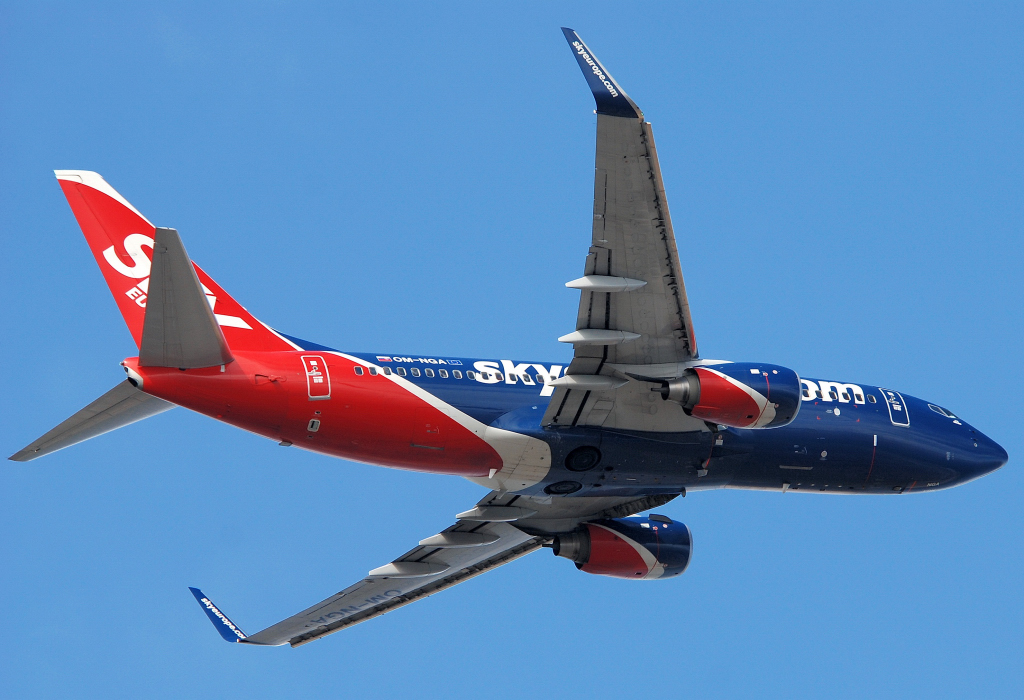 OM-NGA (cn 32684) Boeing 737-76N