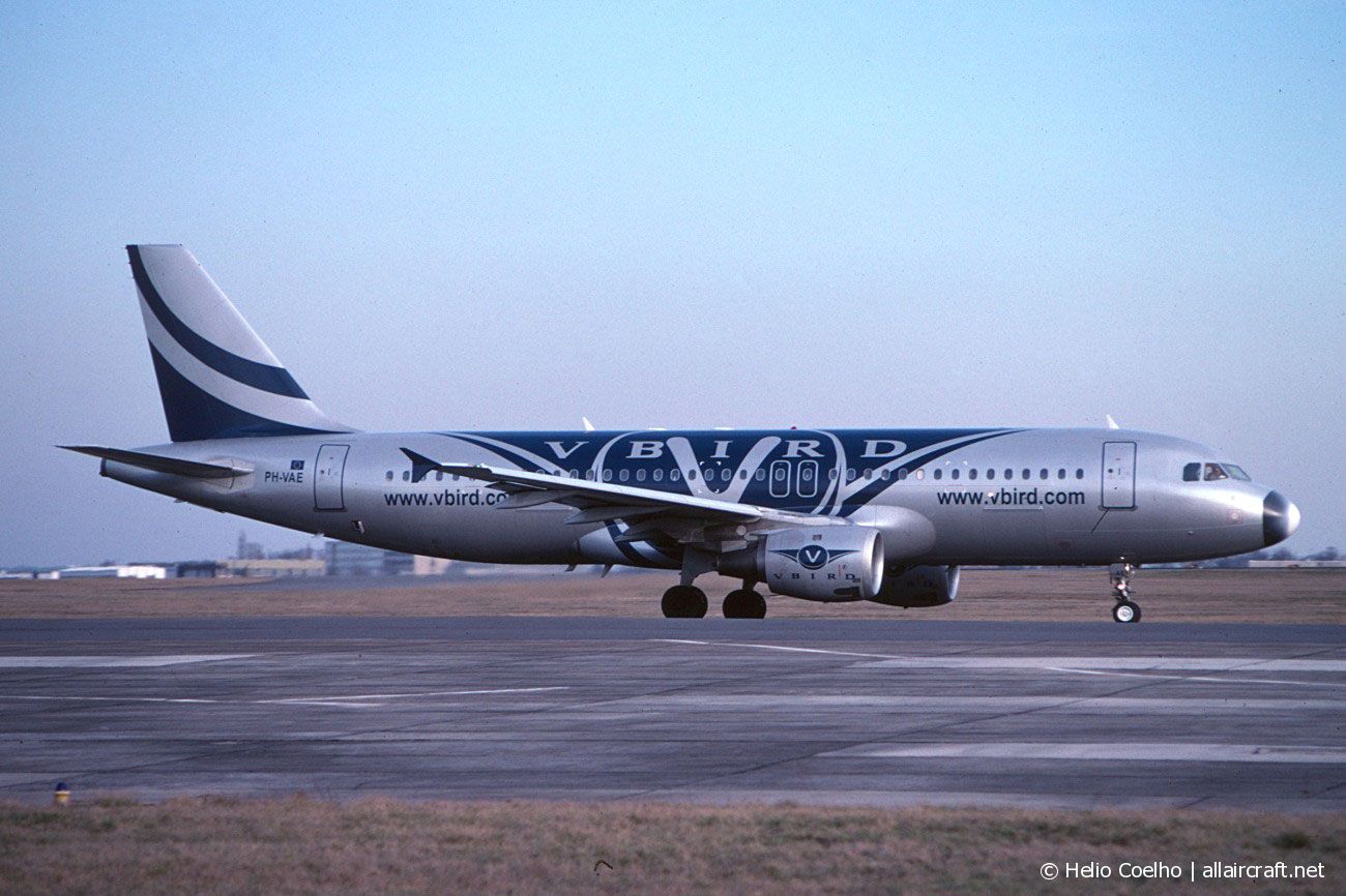 PH-VAE (579) 1996 Airbus A320-212
