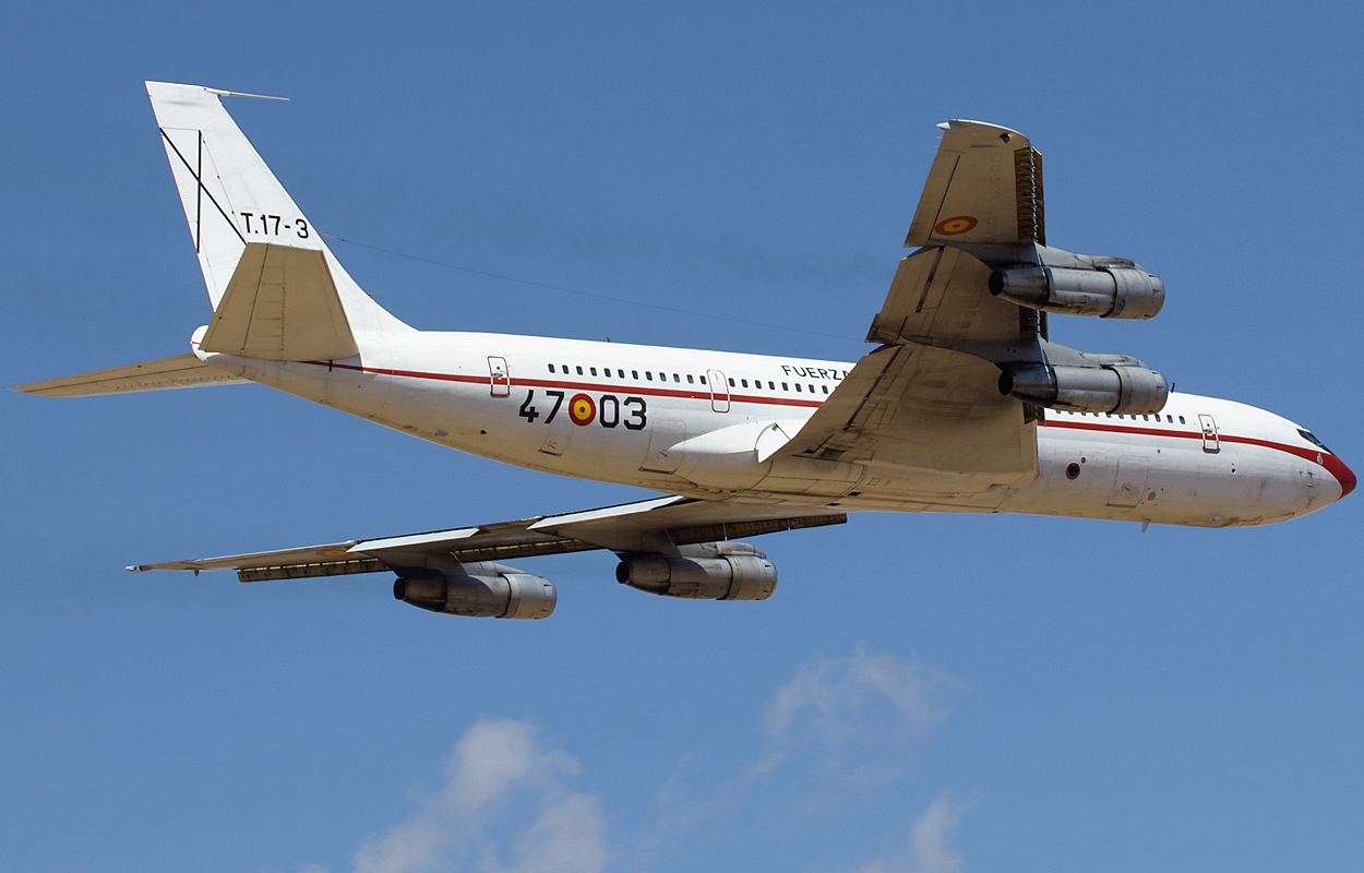 T.17-3 (21367) 1977 Boeing 707-368C KC