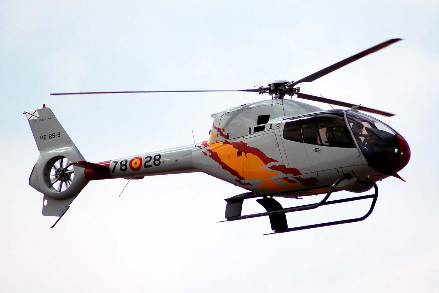 HE.25-9 · Eurocopter EC-120B Colibri · (LPEV)