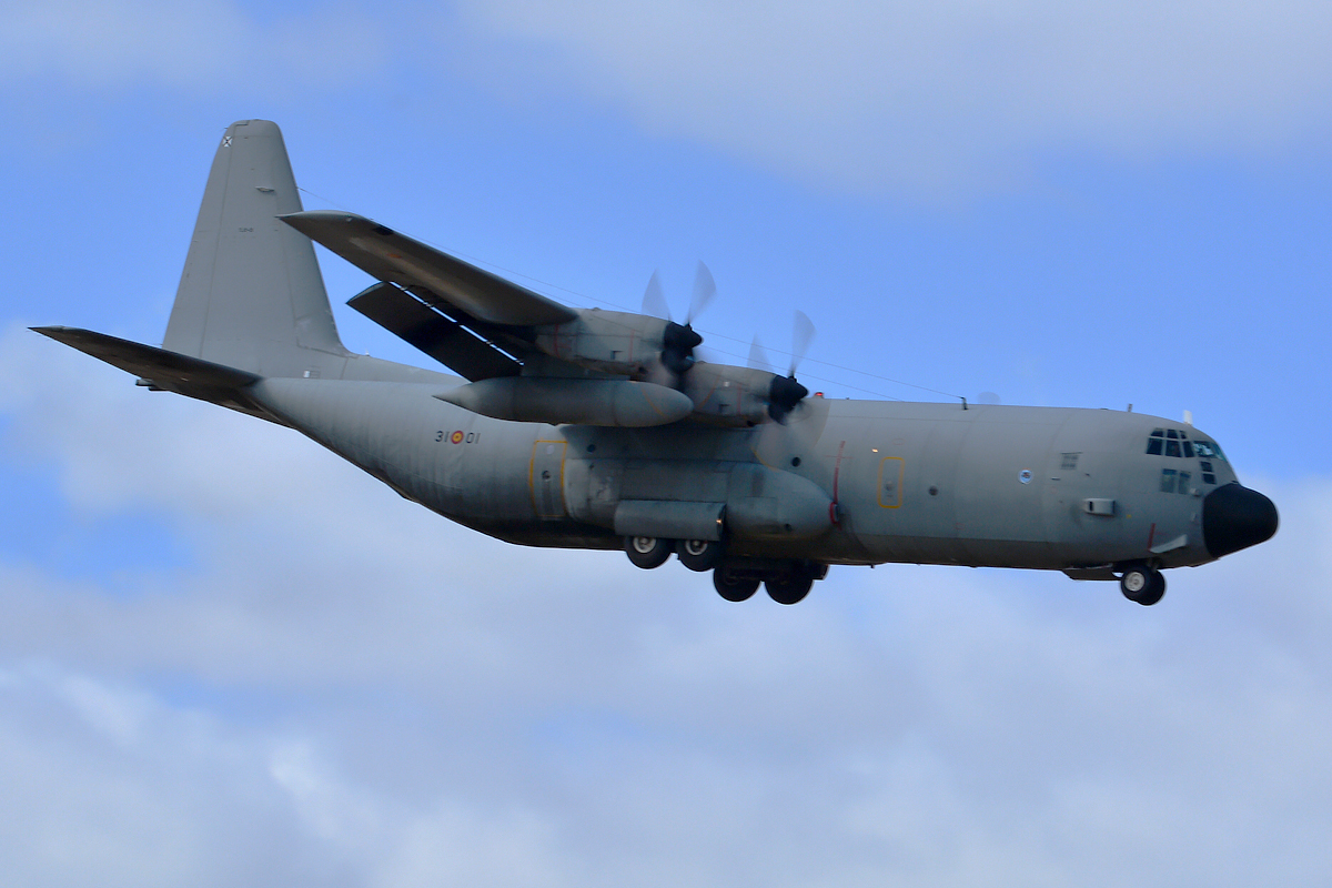 TL.10-01 / 31-01 Lockheed C-130H-30 Hercules