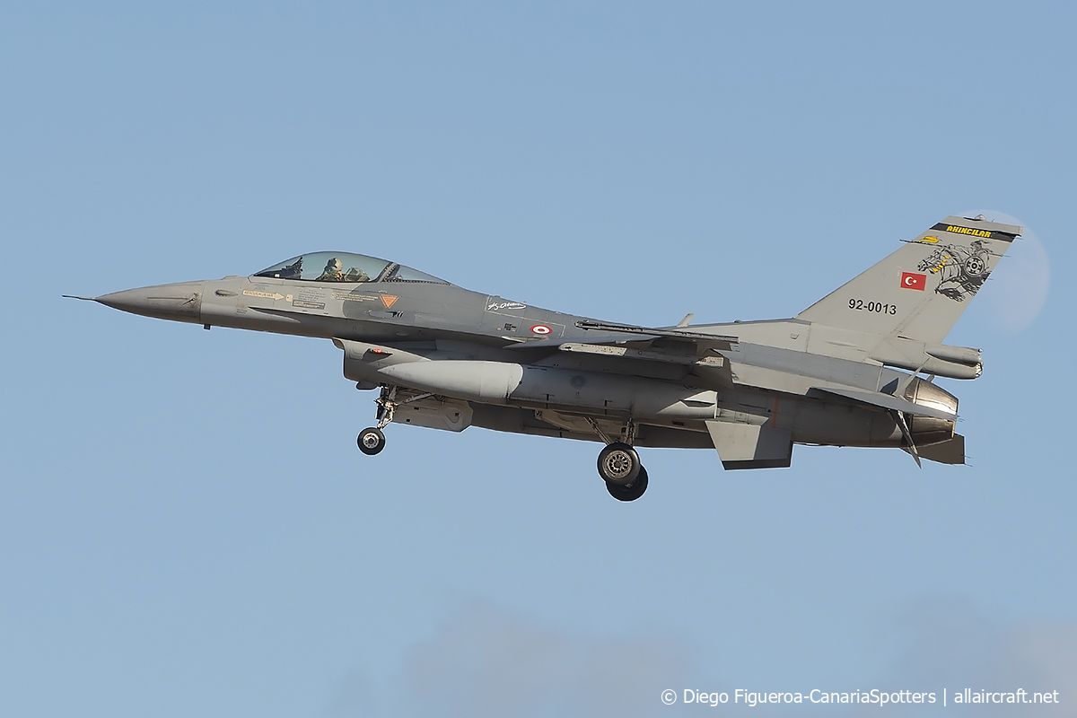92-0013 (4R-114) 1992 General Dynamics F-16C