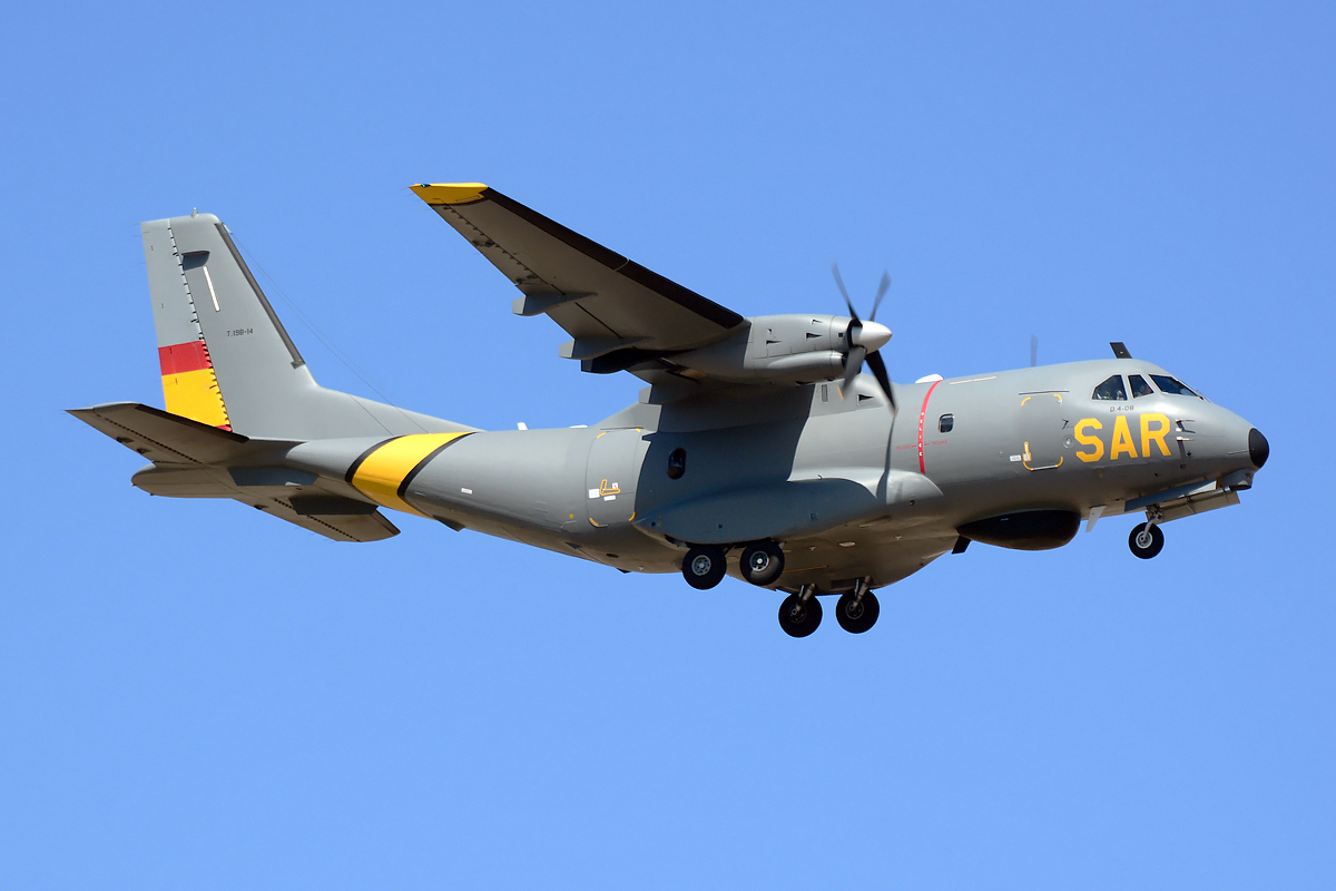 T.19B-14 (C059) 1992 CASA CN-235-100M