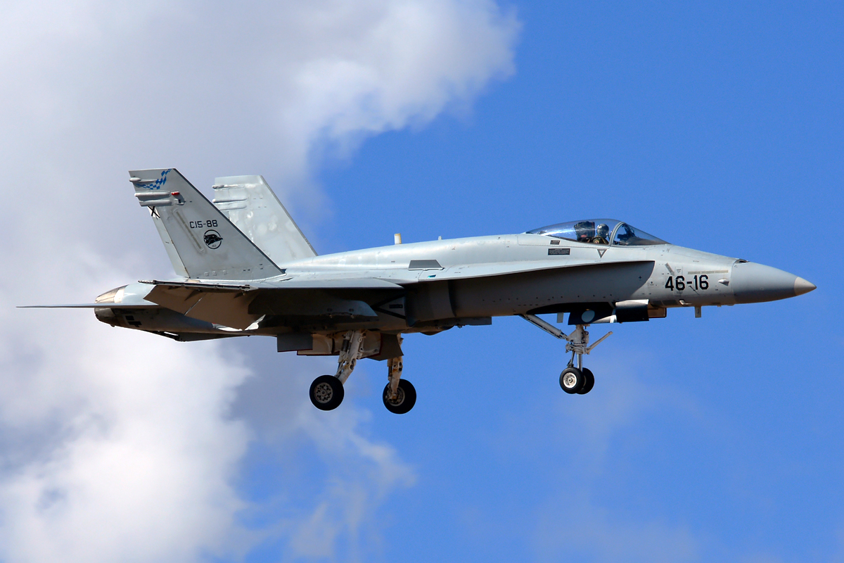C.15-88 (0163/A125) McDonnell Douglas EF-18A Hornet