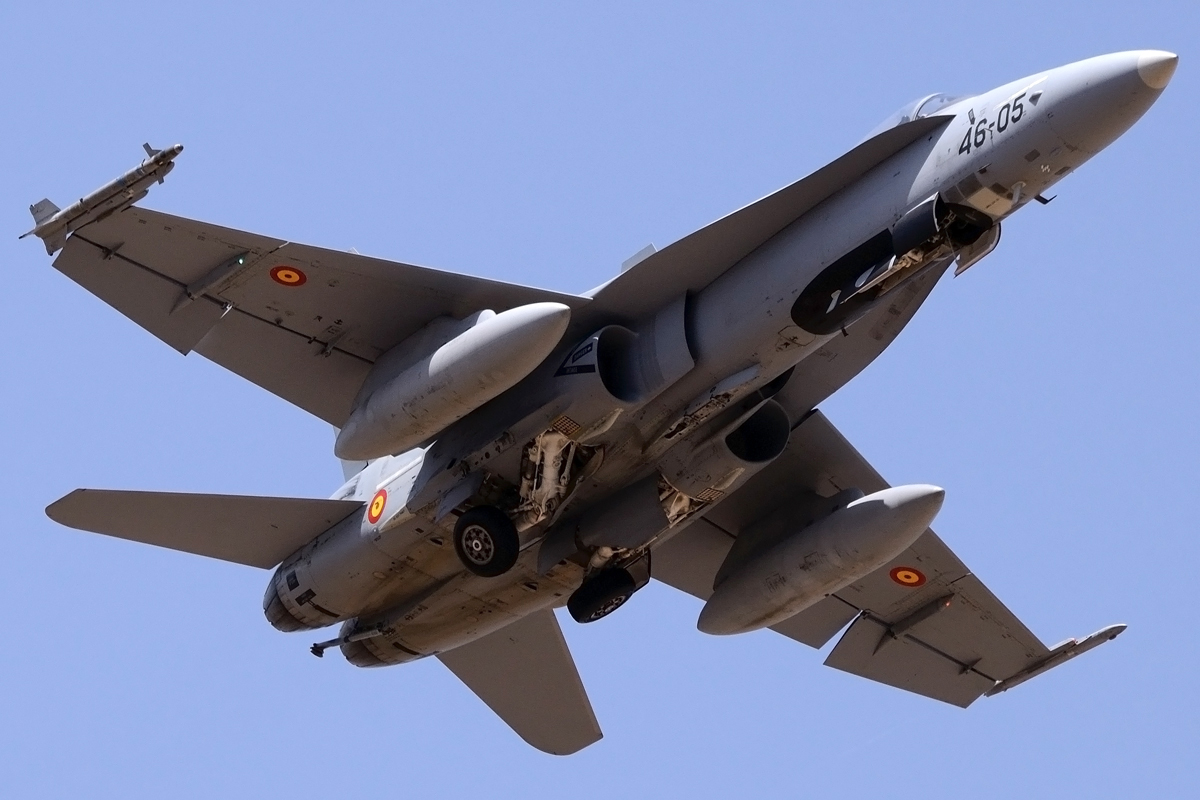 C.15-77 / 46-05 McDonnell Douglas F/A-18A Hornet