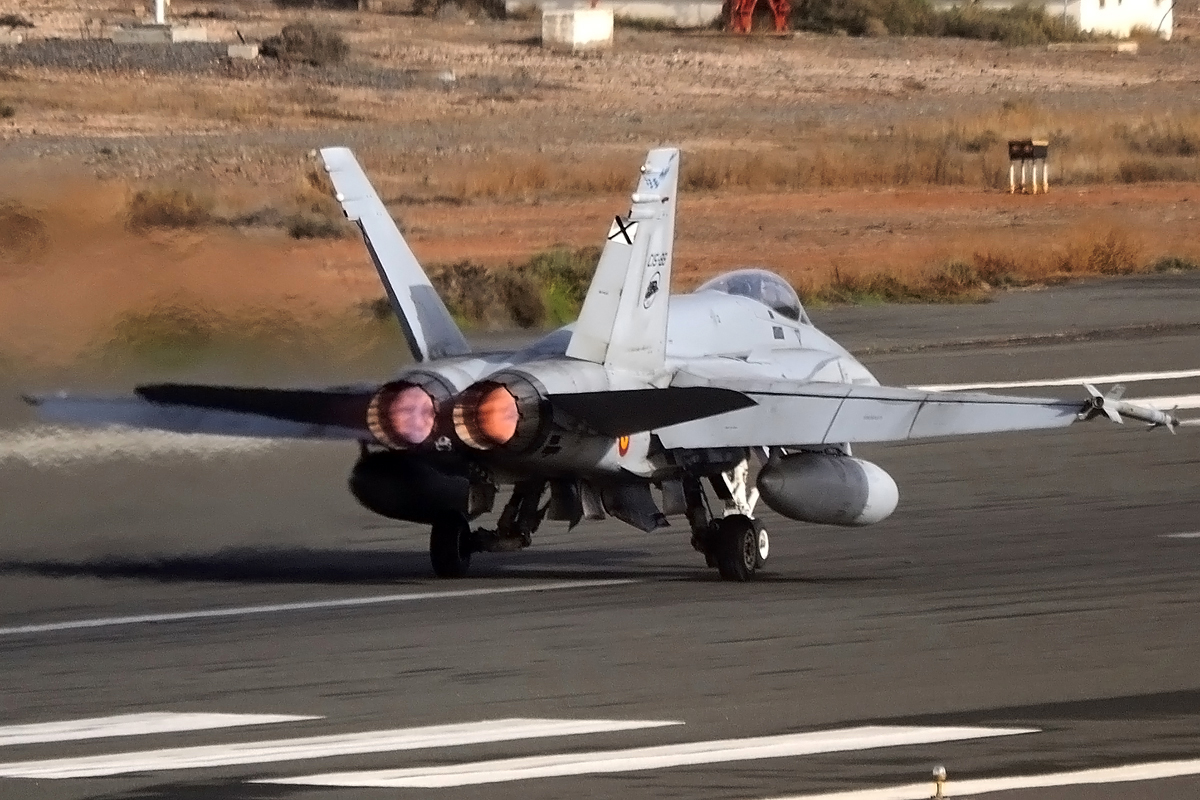 C.15-88 (0163/A125) McDonnell Douglas EF-18A Hornet