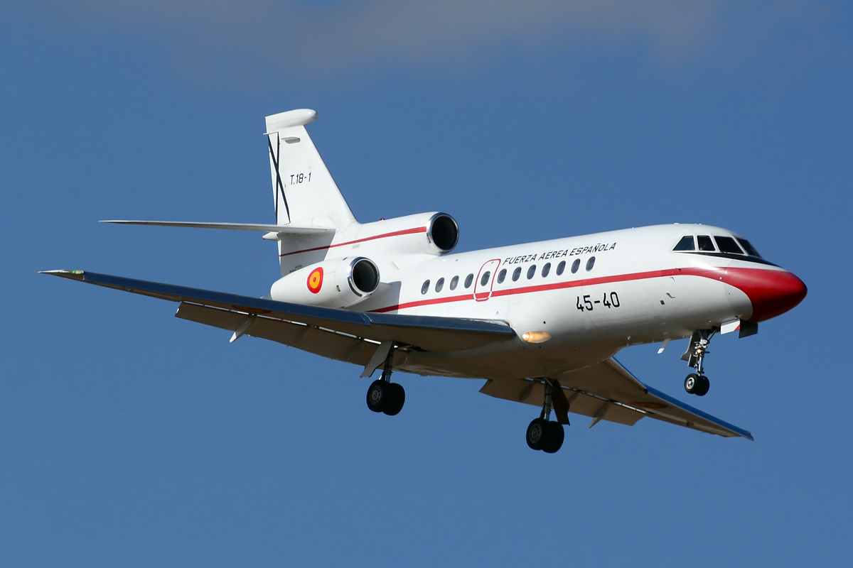 T.18-1 (38) 1987 Dassault Falcon 900B