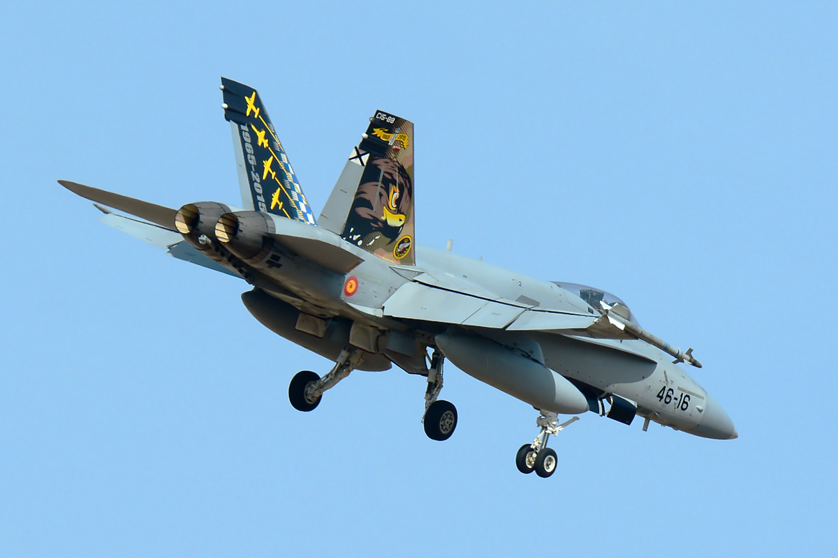 C.15-88 (0163/A125) McDonnell Douglas EF-18A Hornet