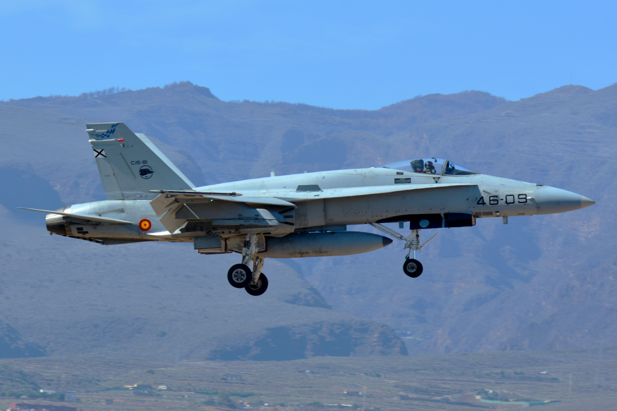 C.15-81 / 46-09 McDonnell Douglas EF-18A Hornet