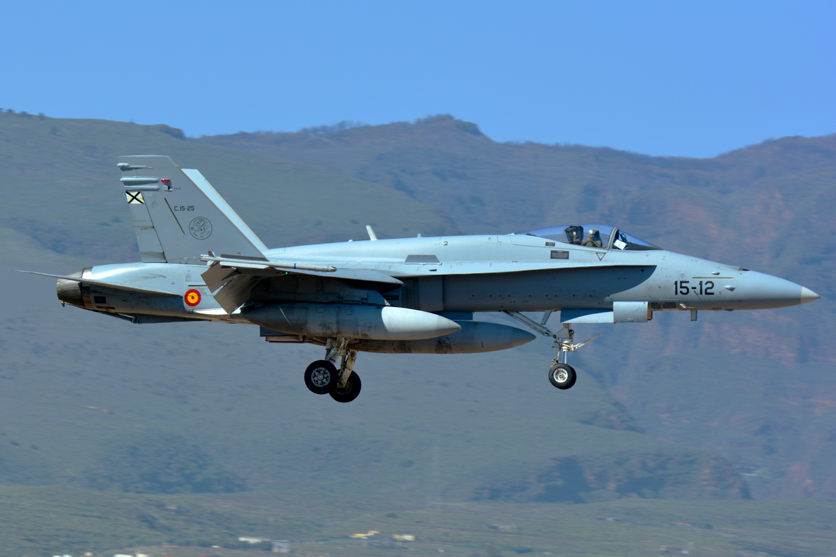 C.15-25 / 15-12 McDonnell Douglas EF-18A Hornet