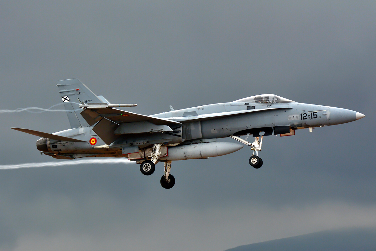 C.15-57 / 12-15 McDonnell Douglas EF-18A Hornet