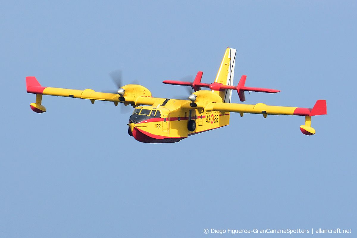 UD.13-28 / 43-28 Canadair CL-215T