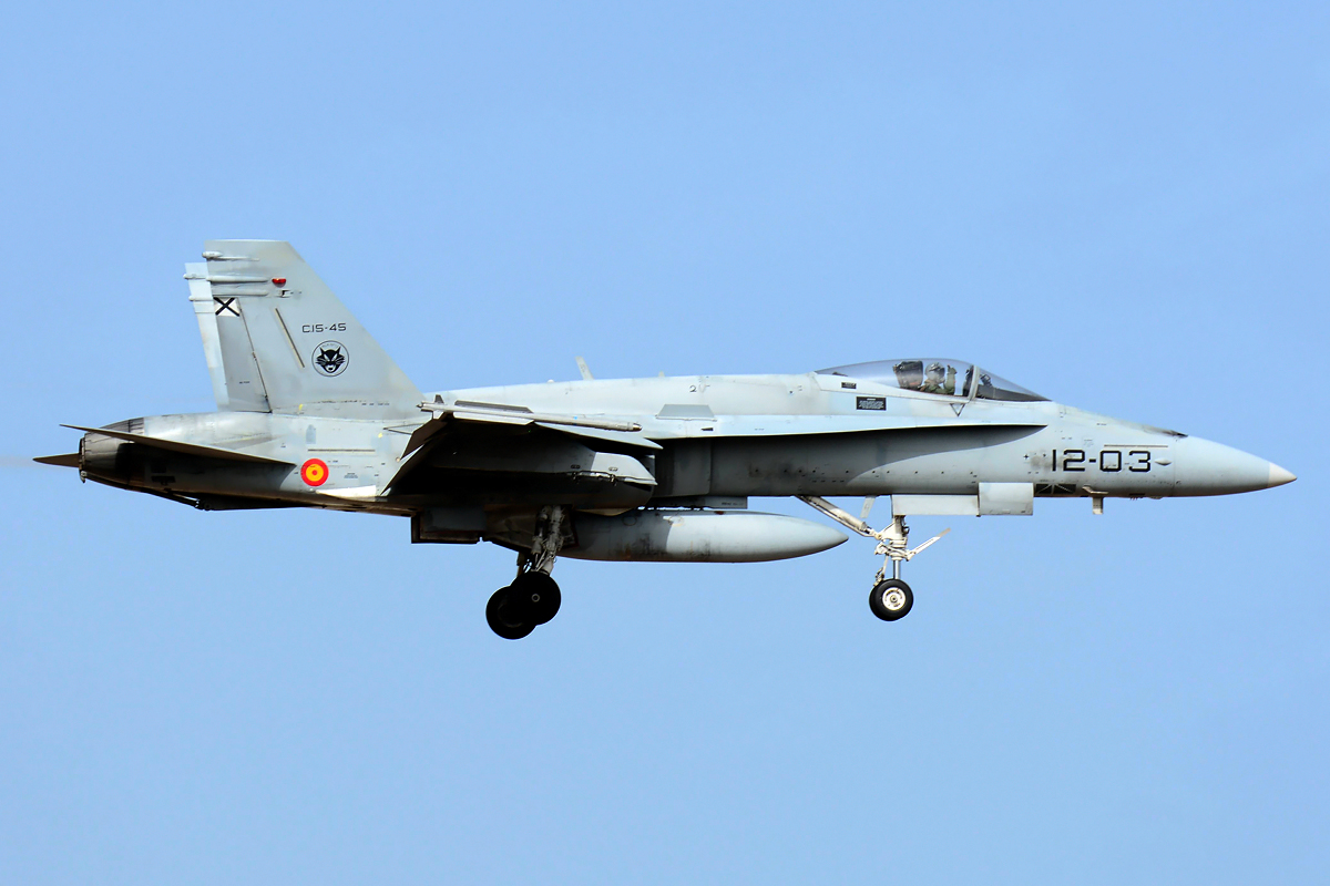 C.15-45 / 12-03 McDonnell Douglas EF-18A Hornet