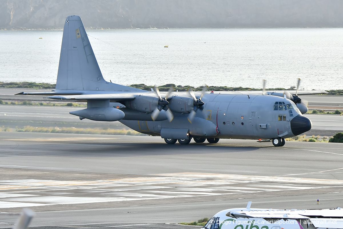 TK.10-12 / 31-54 Lockheed KC-130H Hercules