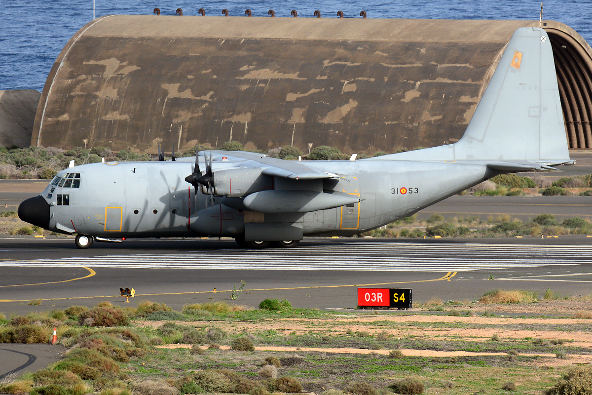 TK.10-11 (382-4871) Lockheed KC-130H Hercules