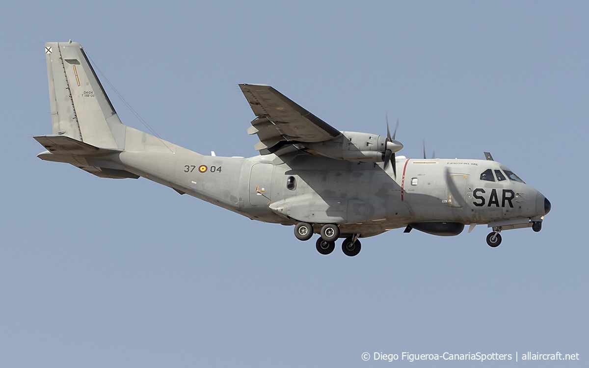 T.19B-08 / 37-04 CASA CN-235-100M