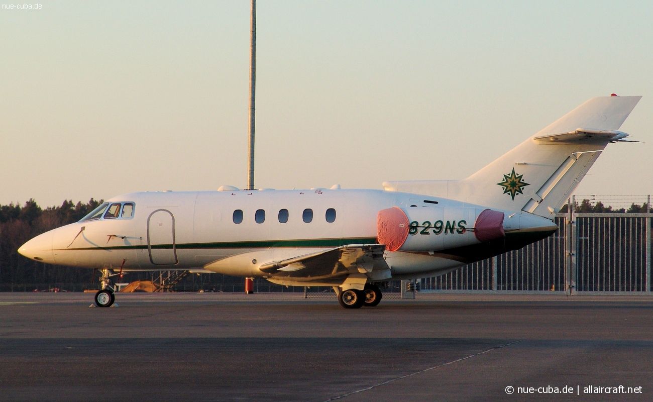 N829NS (258475) 2000 Raytheon Hawker 800XP