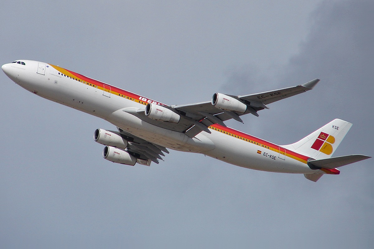 EC-KSE, (cn 170), Airbus A340-313