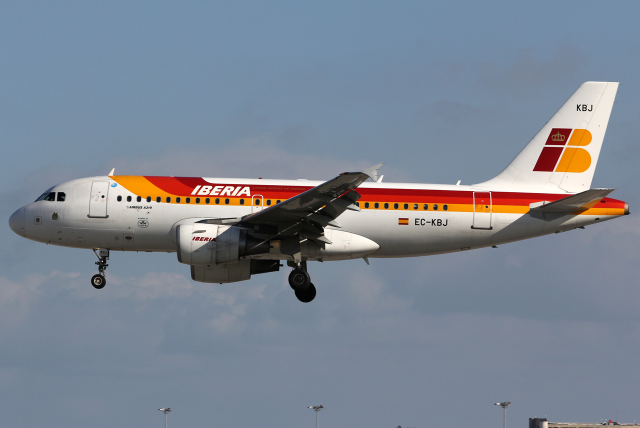 EC-KBJ (3054) 2007 Airbus A319-111
