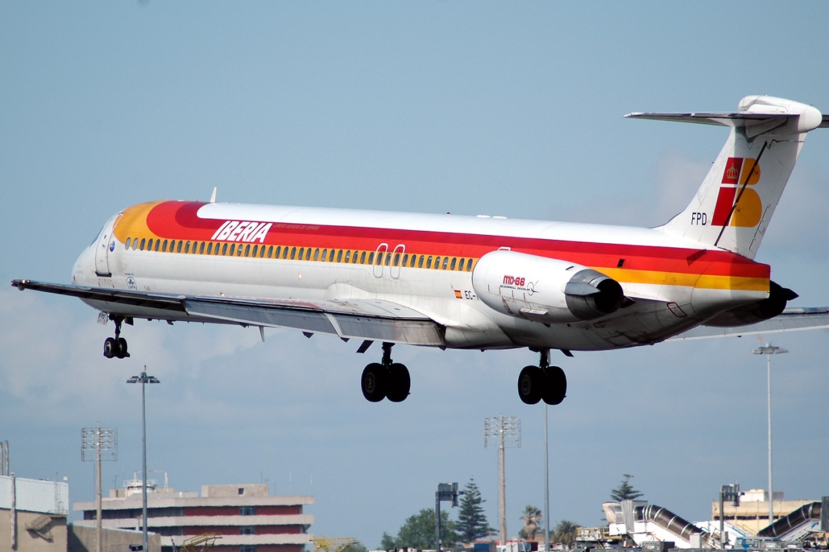 EC-FPD, (cn 53309), McDonnell Douglas MD-88