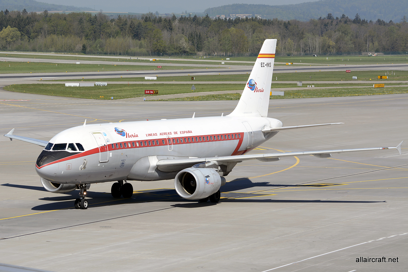 EC-KKS (3320) 2007 Airbus A319-111