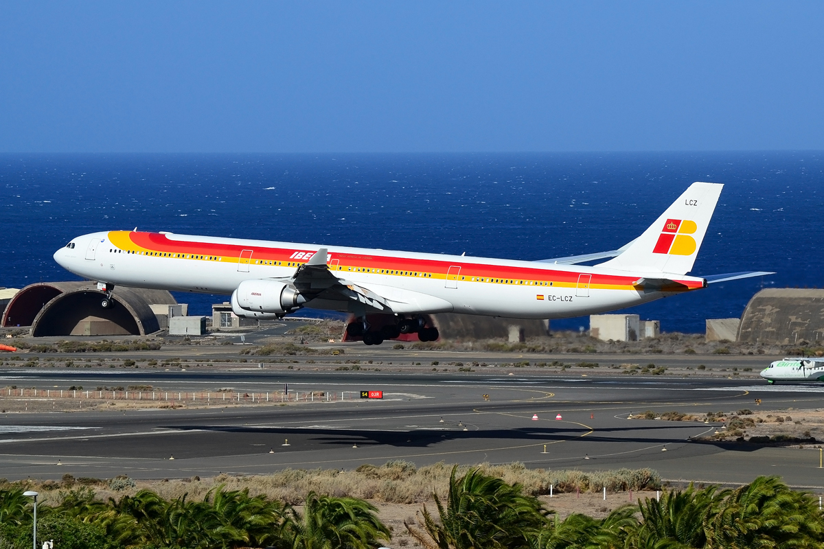 EC-LCZ (993) 2014 Airbus A340-642