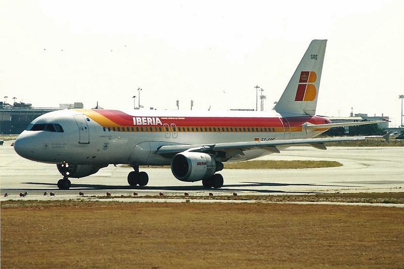 EC-GRE (134) 1990 Airbus A320-211