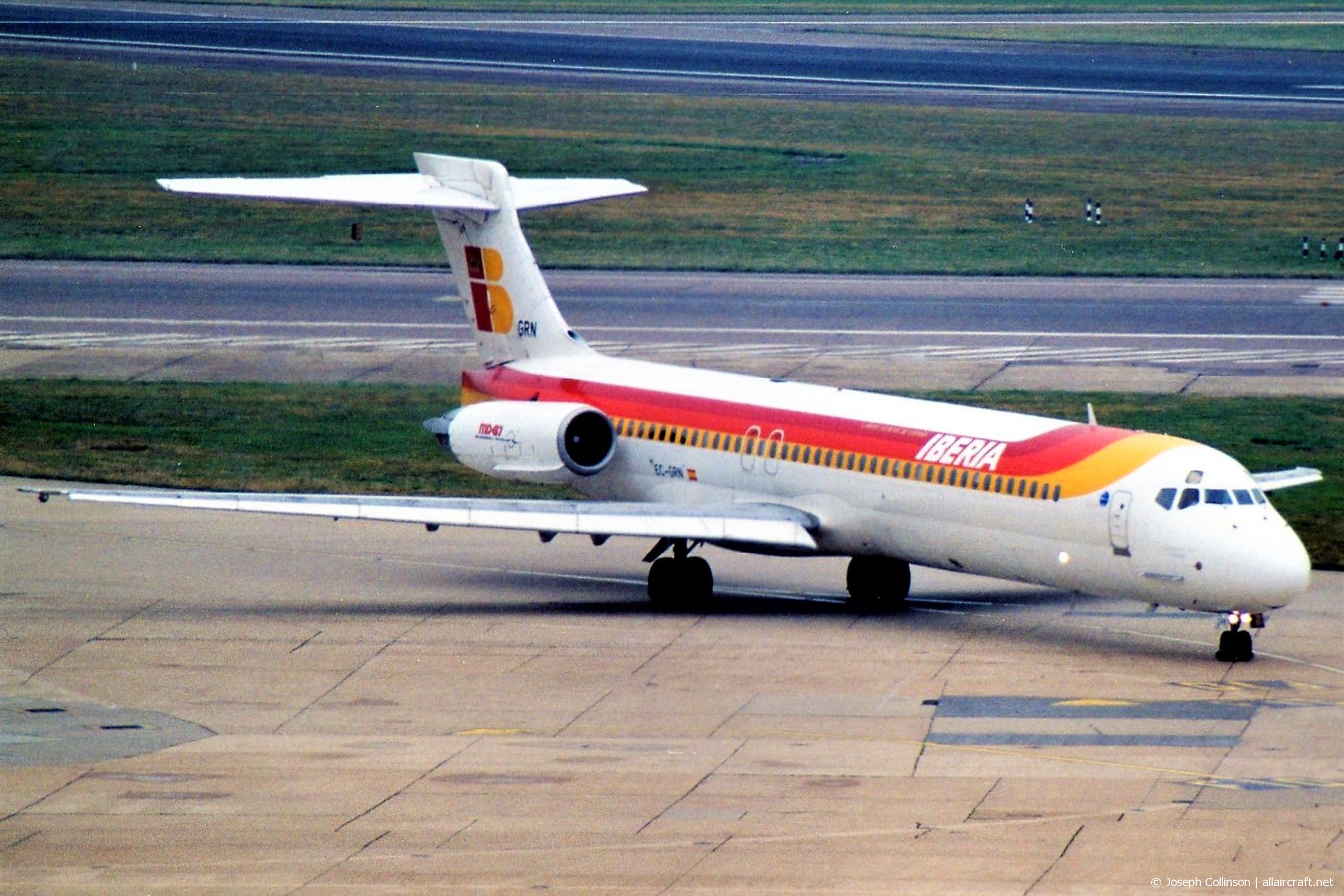 EC-GRN (cn 49830) McDonnell Douglas MD-87