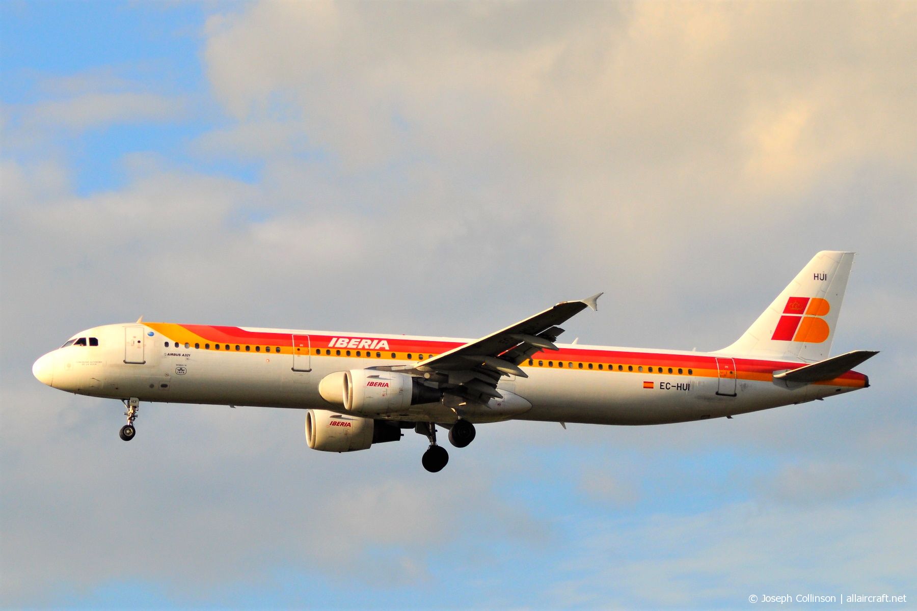 EC-HUI (1027) 1999 Airbus A321-212