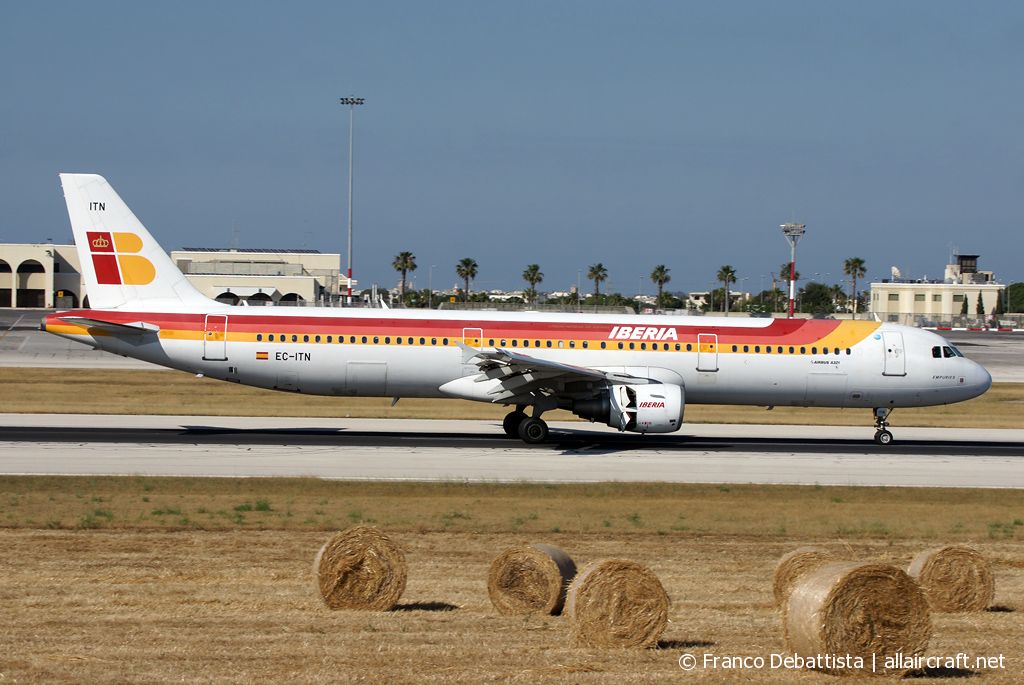 EC-ITN (2115) 2003 Airbus A321-211