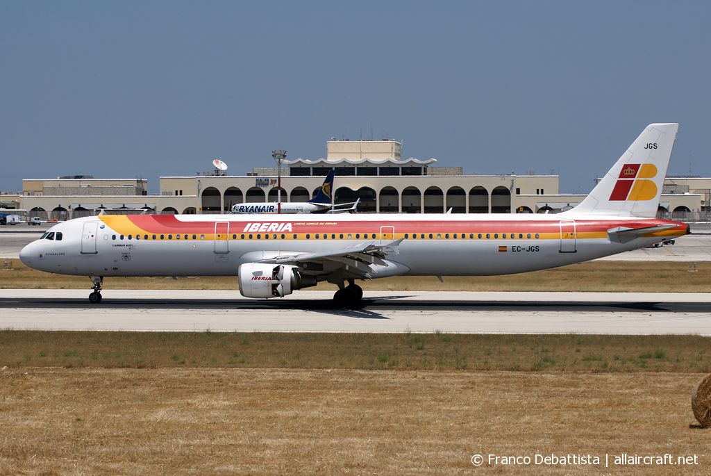 EC-JGS (2472) 2005 Airbus A321-211