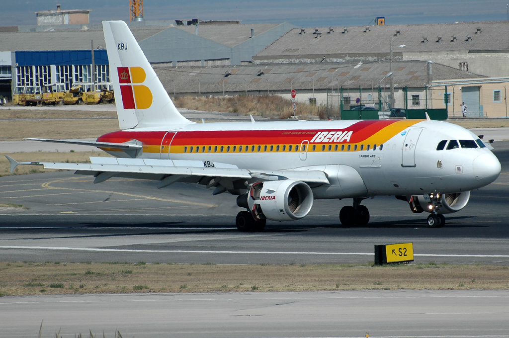 EC-KBJ (3054) 2007 Airbus A319-111