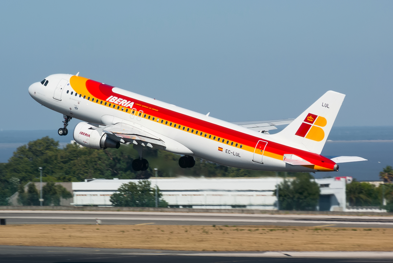 EC-LUL (5486) 2013 Airbus A320-216