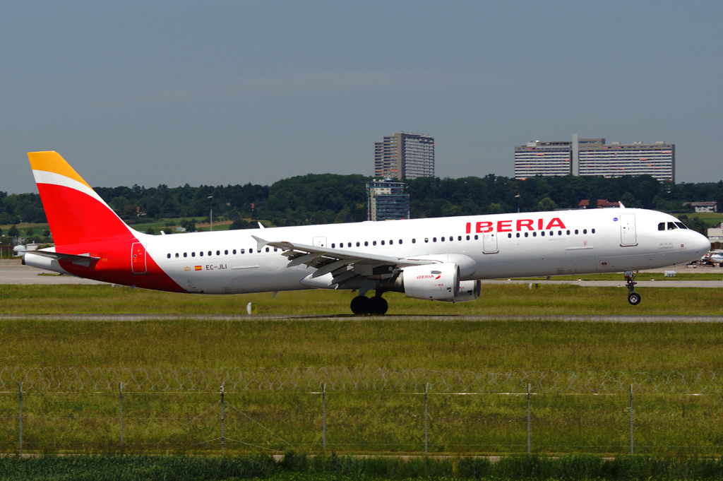 EC-JLI (2563) 2005 Airbus A321-211