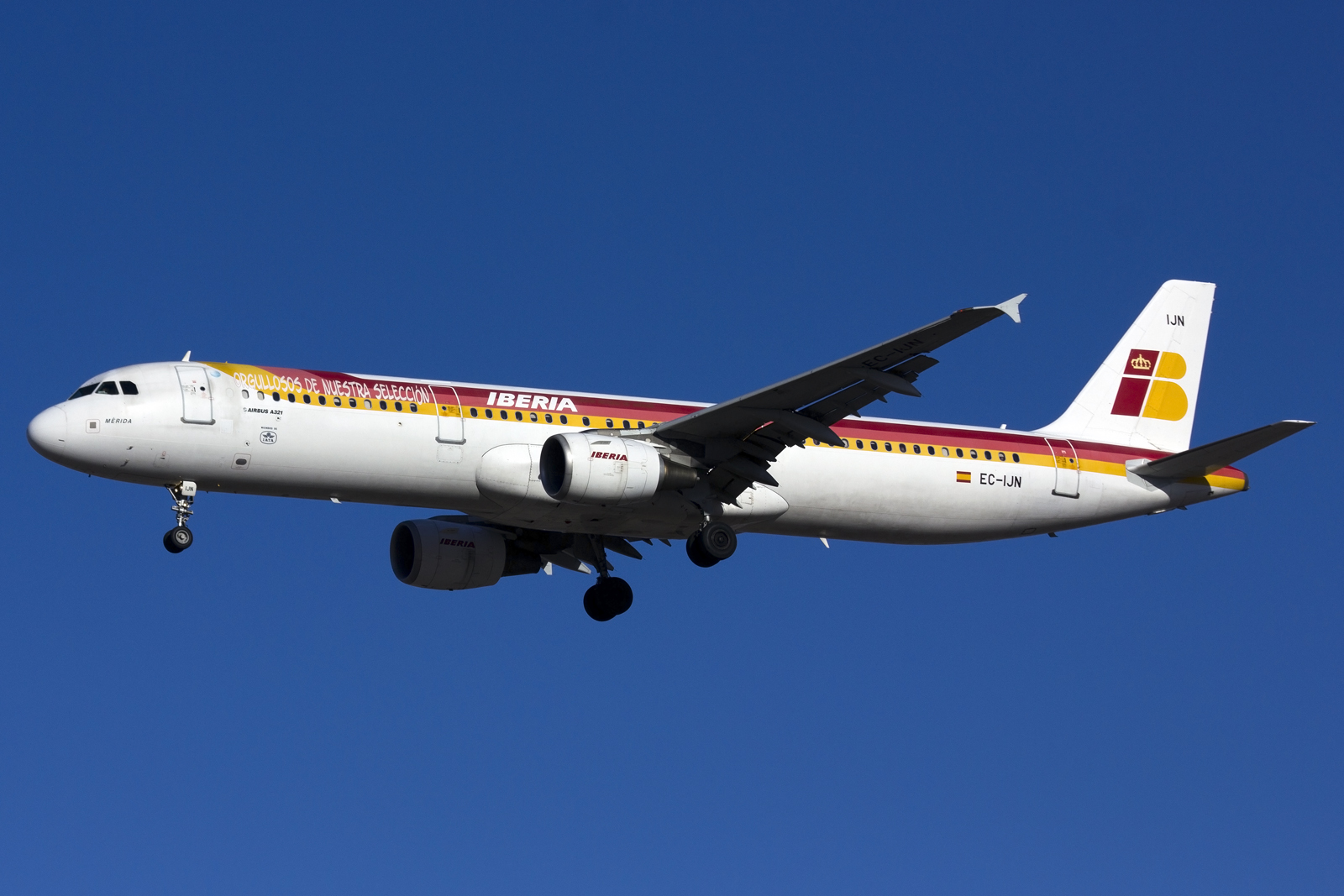 EC-IJN (1836) 2002 Airbus A321-211