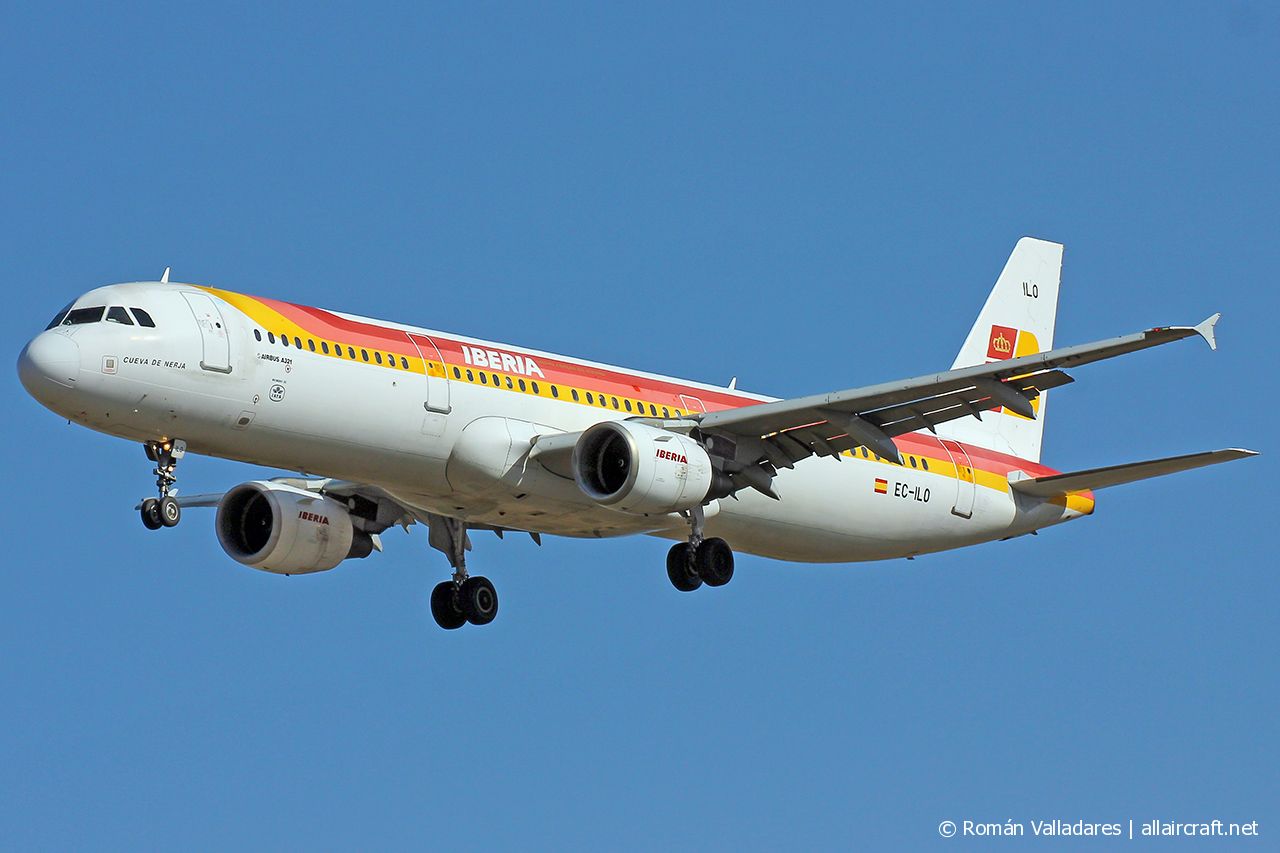 EC-ILO (1681) 2002 Airbus A321-211