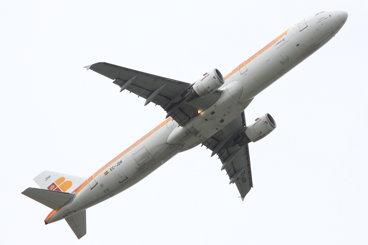 EC-JDR (2488) 2004 Airbus A321-213