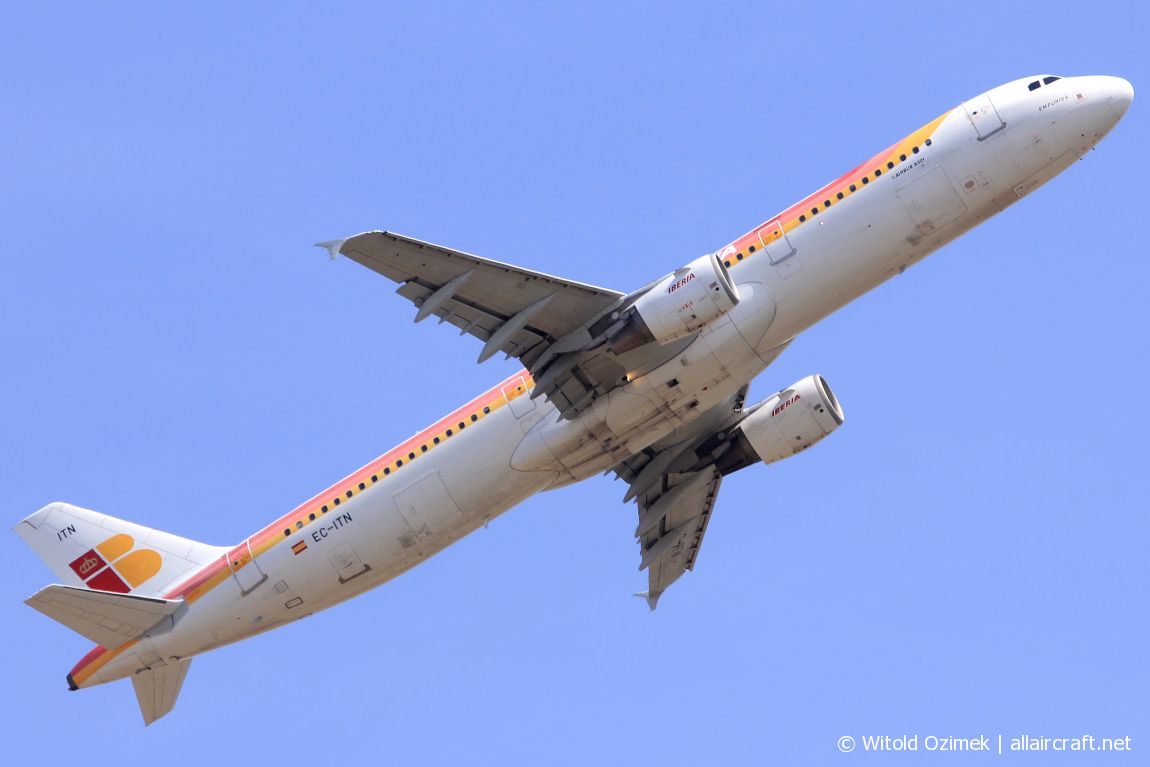 EC-ITN (2115) 2003 Airbus A321-211