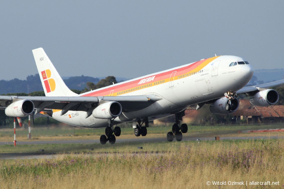 EC-HGV · Airbus A340-313 · (FCO / LIRF)