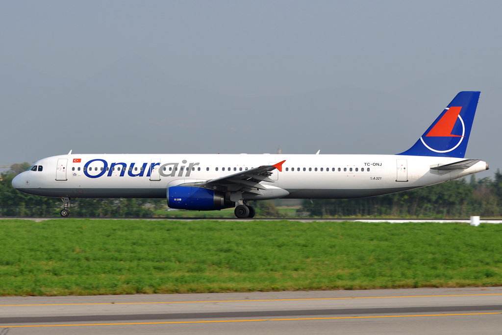 TC-ONJ (385) 1993 Airbus A321-131