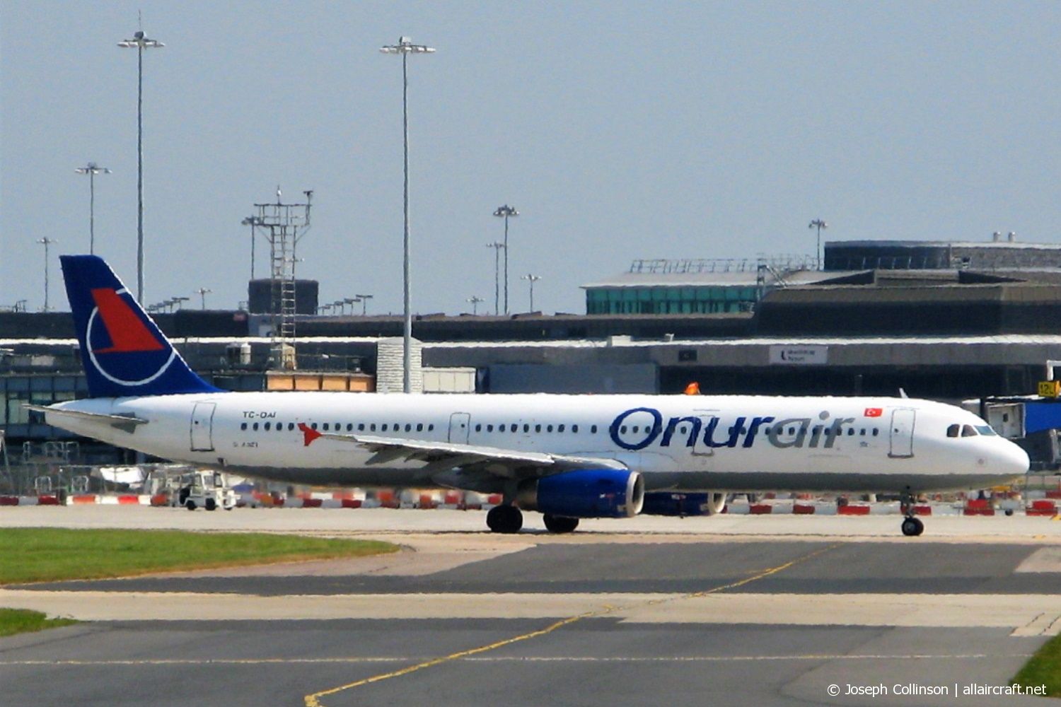 TC-OAI (787) 1998 Airbus A321-231